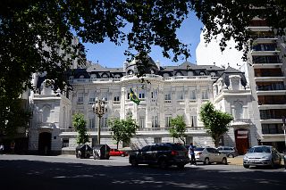 03 Plaza Pellegrini El Palacio Pereda Recoleta Buenos Aires.jpg